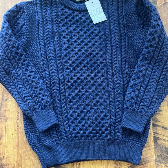 Traditional Crew Neck Aran Sweater - Picture 5 of 7